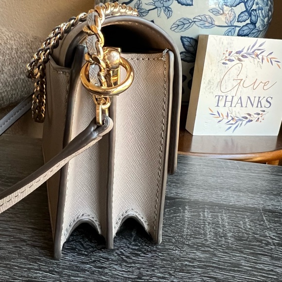 NWOT! Tory Burch Robinson Mini Convertible Crossbody/Shoulderbag in Gray Heron - Picture 8 of 16